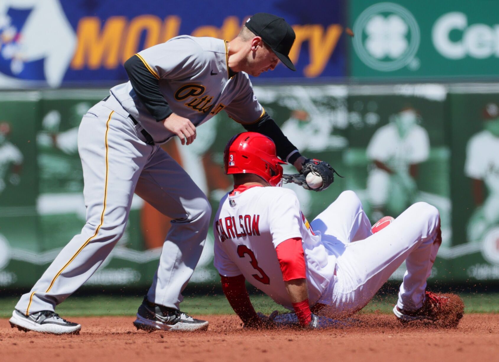 Cardinals 6, Pirates 2